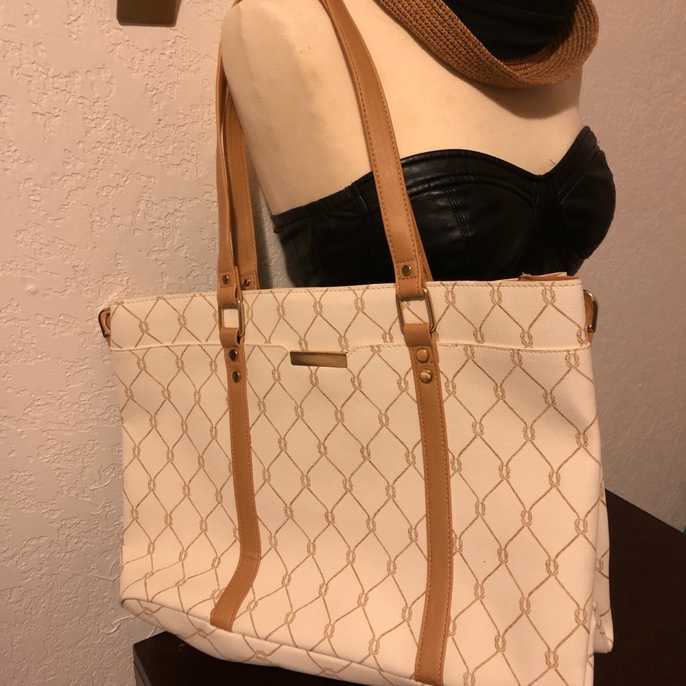 Shoulder bag